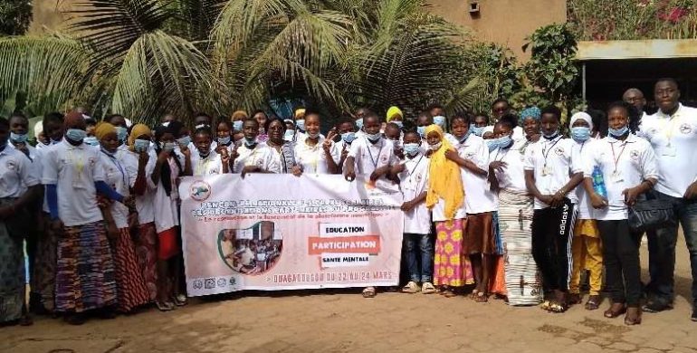 Protection des enfants : Kinderpostzegels Burkina met en place la plateforme Sini komba